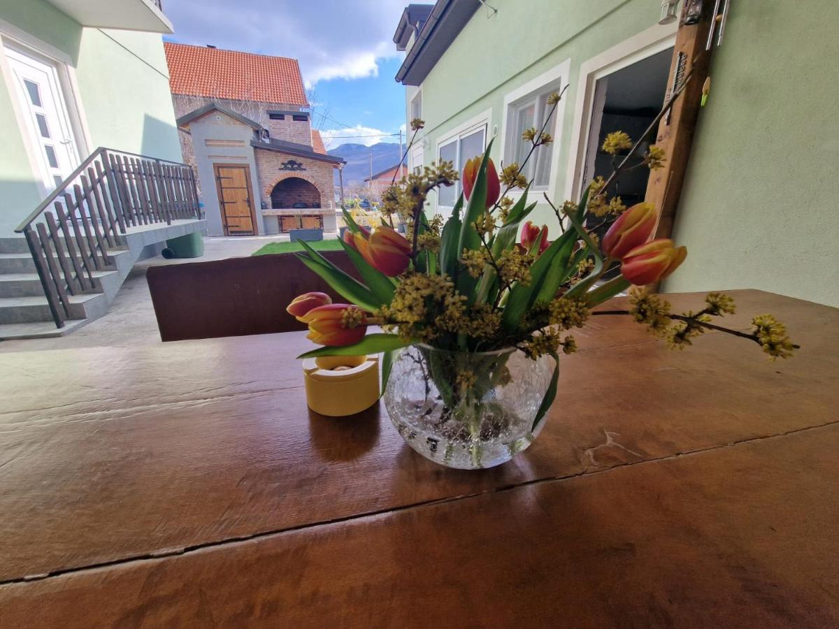 Ferienwohnung Ana Gračac Exterior foto